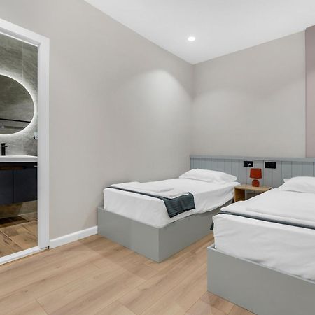 The Nook City Centre En Suite Берат Екстериор снимка