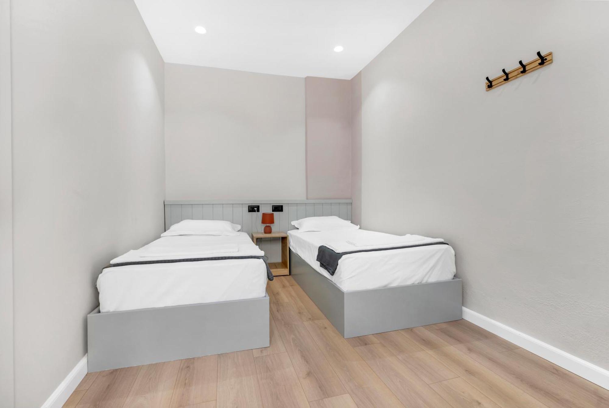 The Nook City Centre En Suite Берат Екстериор снимка